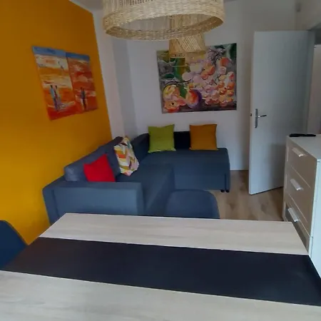 Апартаменти Apartementhaus Gneisenaustrasse *