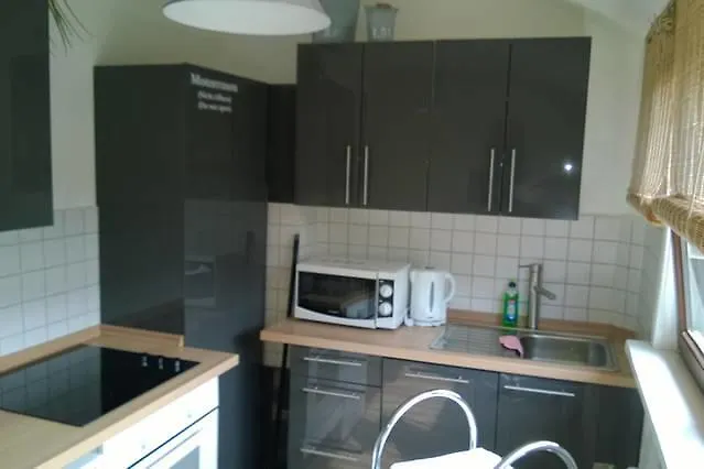 Apartementhaus Gneisenaustrasse アパート